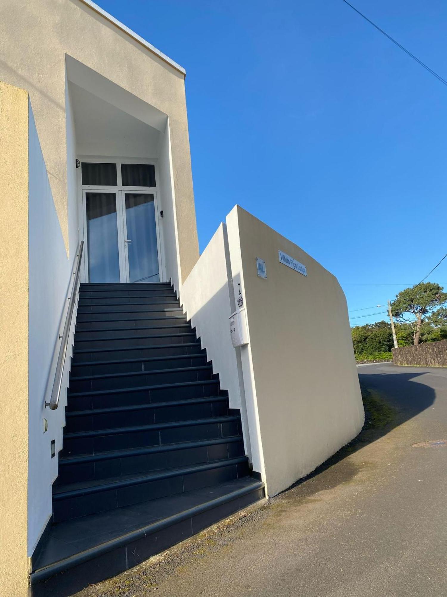 White Pico Lodge Sao Roque do Pico Exterior photo